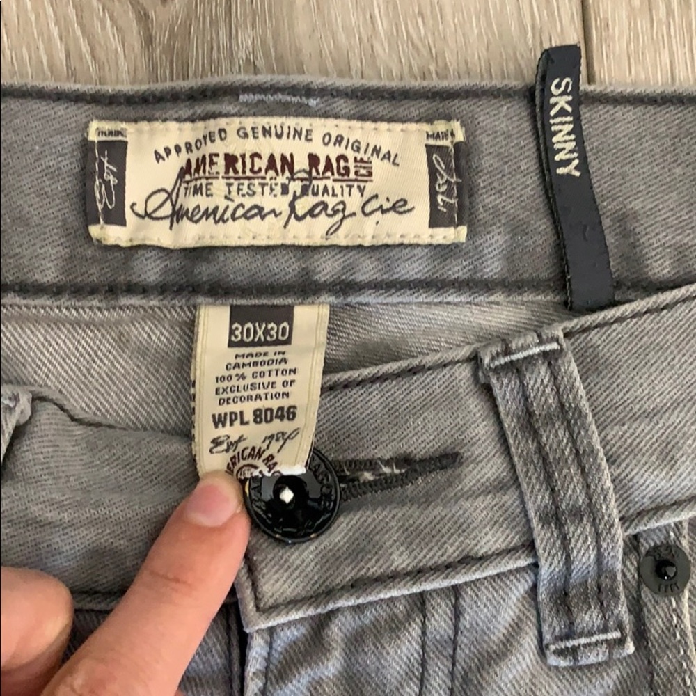 American Rag Jeans - Picture 4 of 8